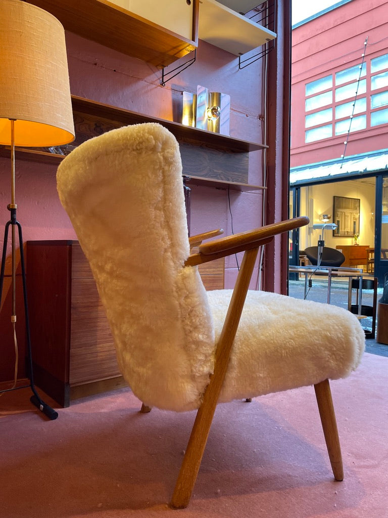 Fauteuil Danois 1960 Upcyclé mouton naturel