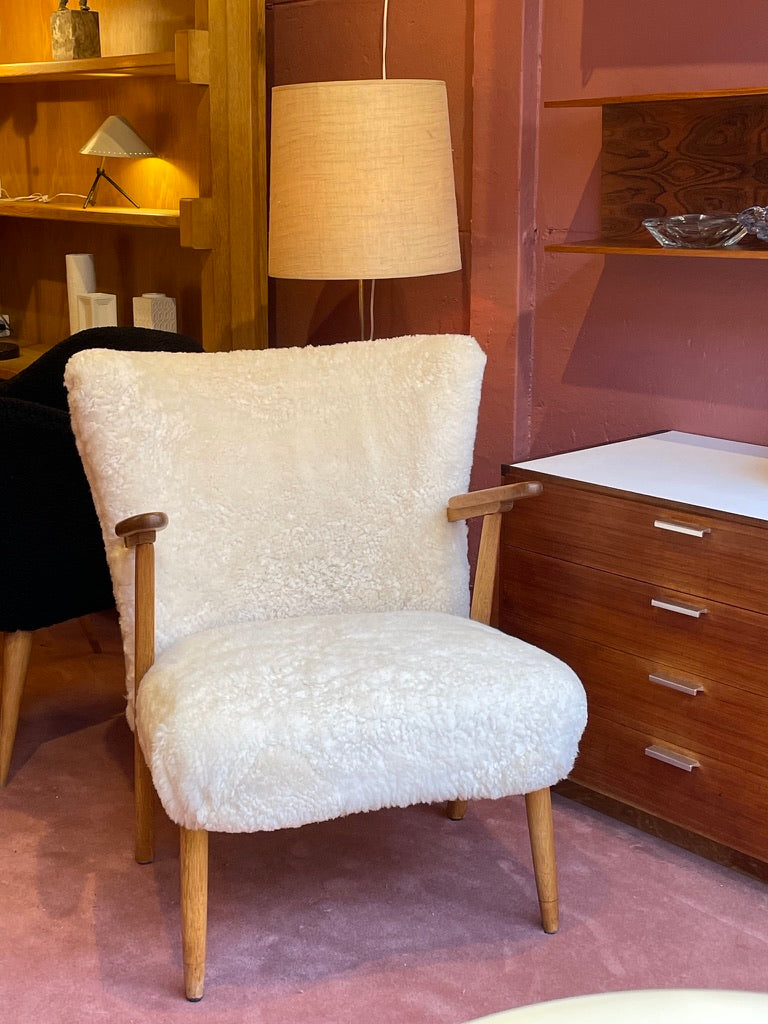 Fauteuil Danois 1960 Upcyclé mouton naturel