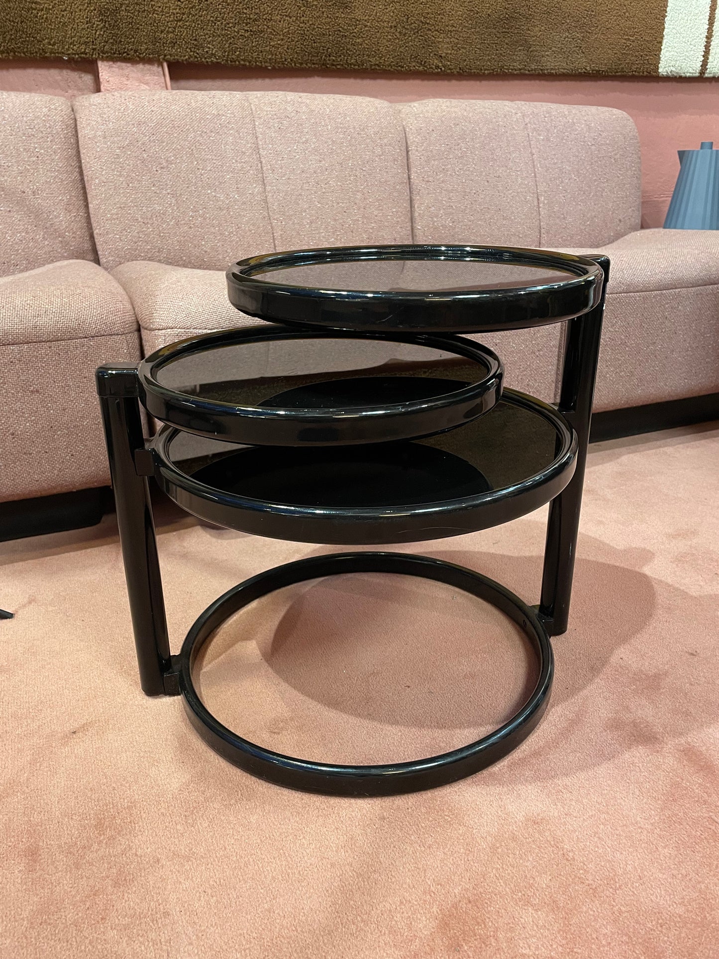 Table basse pivotante